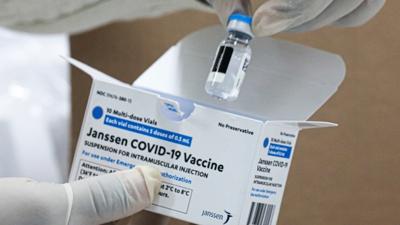 RS recebe mais de 110 mil doses de vacinas da Janssen nesta terça-feira (14)