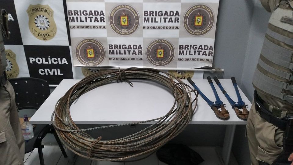 Brigada Militar prende ladrões de fios no Cassino, em Rio Grande 