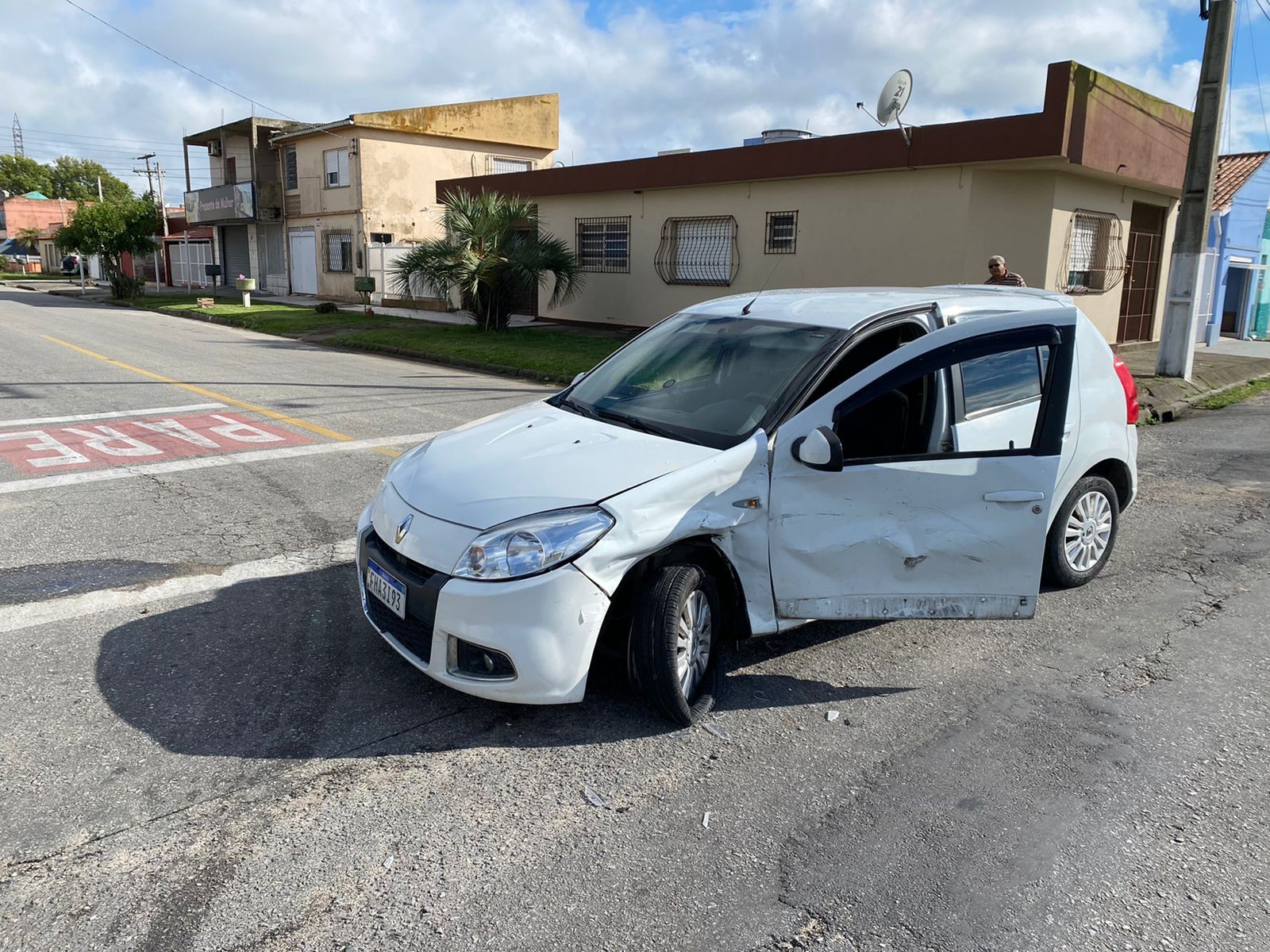 Três acidentes marcam o início da manhã de sexta-feira (26) em Rio Grande