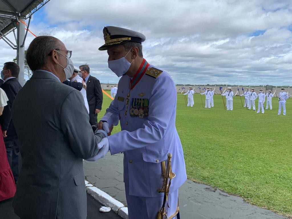 Cerimônia de troca de comando do 5º Distrito Naval marcou a manhã desta segunda-feira (29)