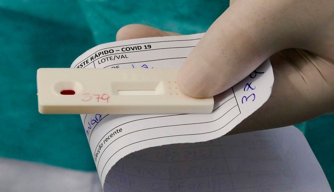 Com 'boom' de casos de Covid-19, Rio Grande amplia testagens e tempo de espera nas filas pode chegar a 4 horas 