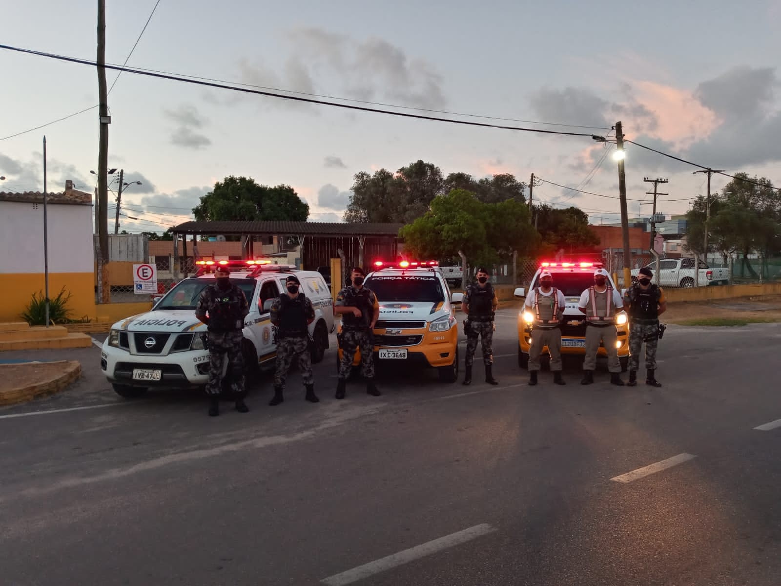 PRE realiza ação conjunta com a BM e prende homem por tráfico de drogas com auxílio de cão farejador