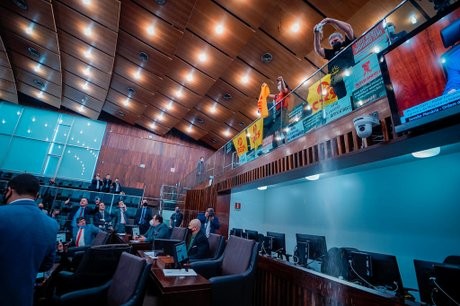 Assembleia Legislativa aprova projeto que visa o reajuste do piso do magistério 