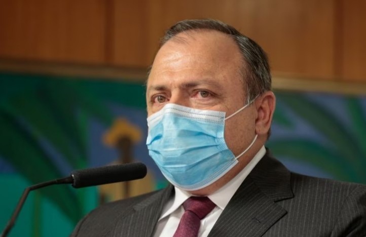 Ex-ministro Pazuello é hospitalizado após acidente de moto no Rio de Janeiro 