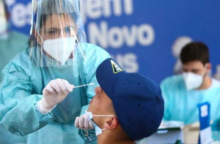 Ministério garante que afastamento de trabalhador por Covid-19 não necessita de atestado 