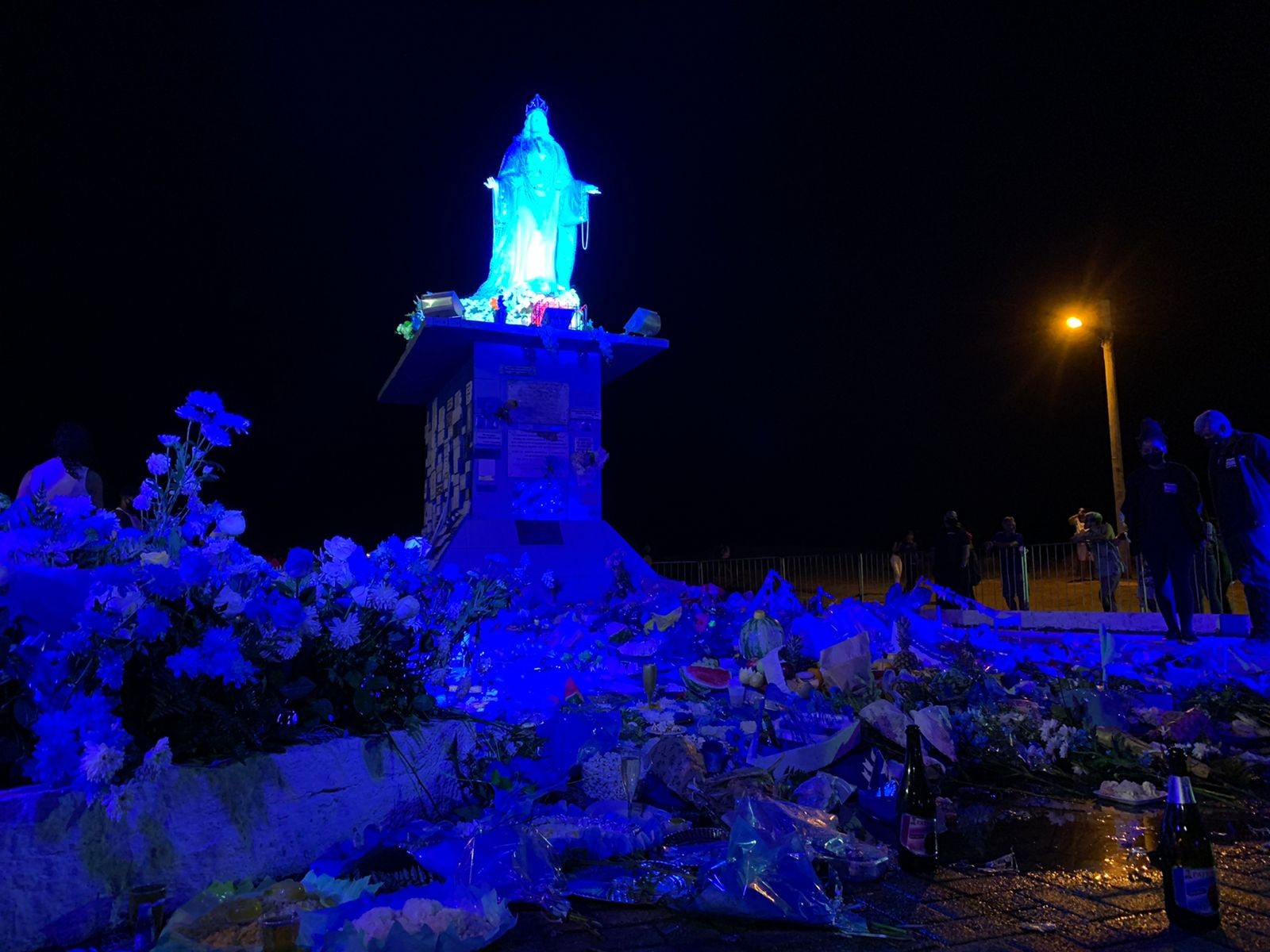 Cerimônia virtual e homenagens presenciais marcaram a noite da 47ª Festa de Iemanjá no Cassino