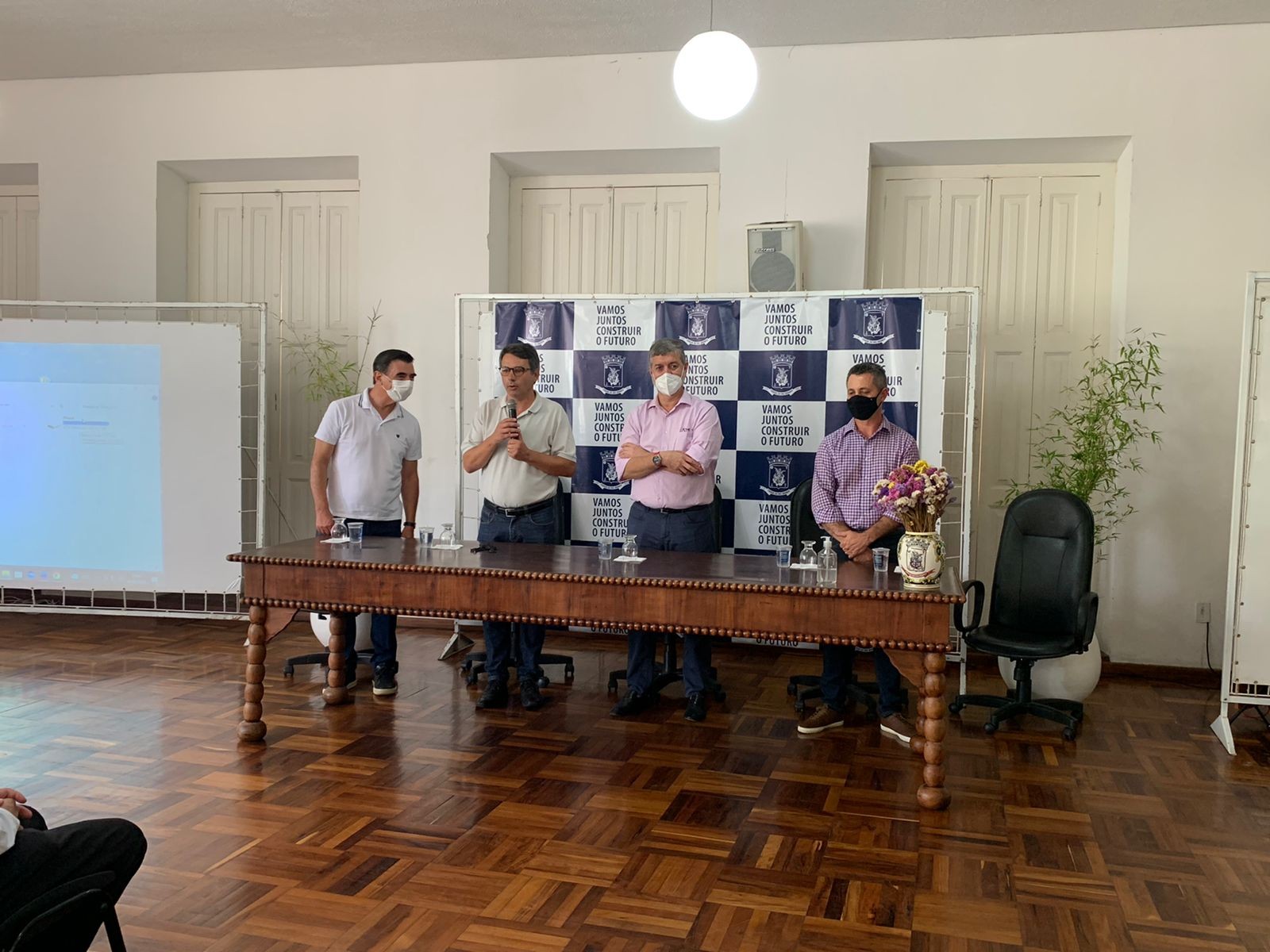 Programa estadual que possibilita empréstimo sem juros para micro e pequenas empresas foi lançado em Rio Grande nesta sexta-feira (4)