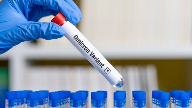Ômicron tende a recuar em fevereiro no Brasil, apontam especialistas