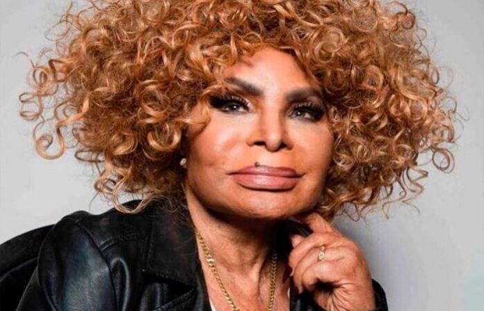 Morre, aos 91 anos, a cantora e compositora Elza Soares