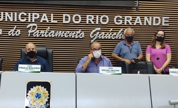 Câmara Municipal do Rio Grande apresenta novos funcionários para 2022