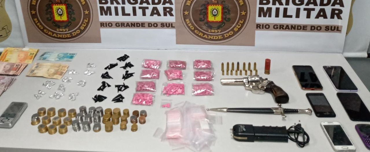 BM desarticula sistema de venda de drogas no bairro Cidade Nova, em Rio Grande