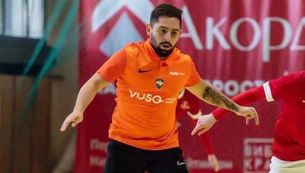 'Quero voltar e ficar com minha família' diz atleta rio-grandino Matheus Ramires que joga em clube de Kiev, na Ucrânia