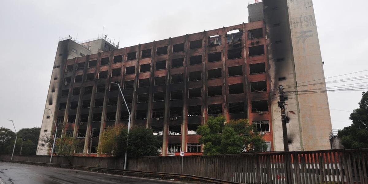 Implosão do prédio da SSP destruído em incêndio deve ocorrer no dia 6 de março
