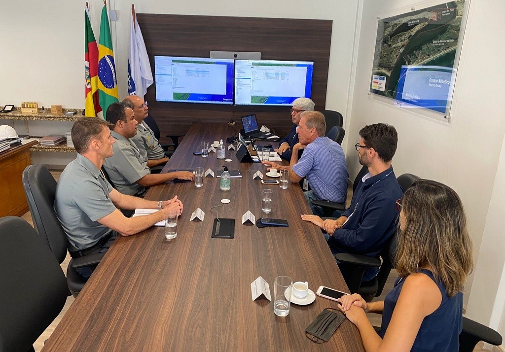Dragagem permanente é tema de reunião entre Portos RS e 5º Distrito Naval