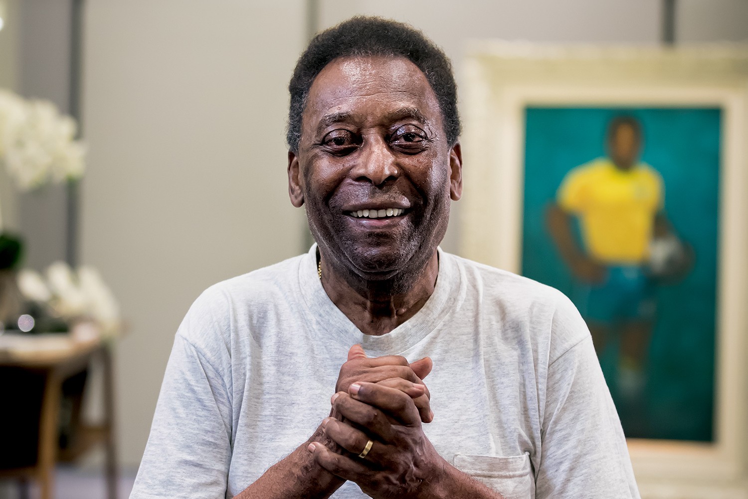 Pelé retorna ao hospital para seguir tratamento contra tumor no cólon
