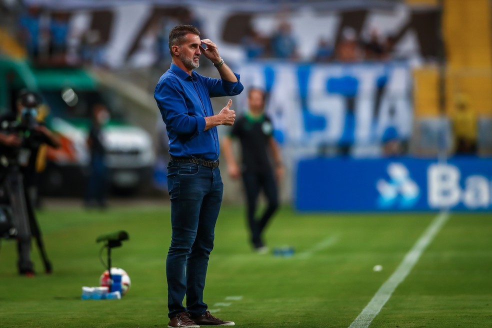 Grêmio demite o técnico Vagner Mancini