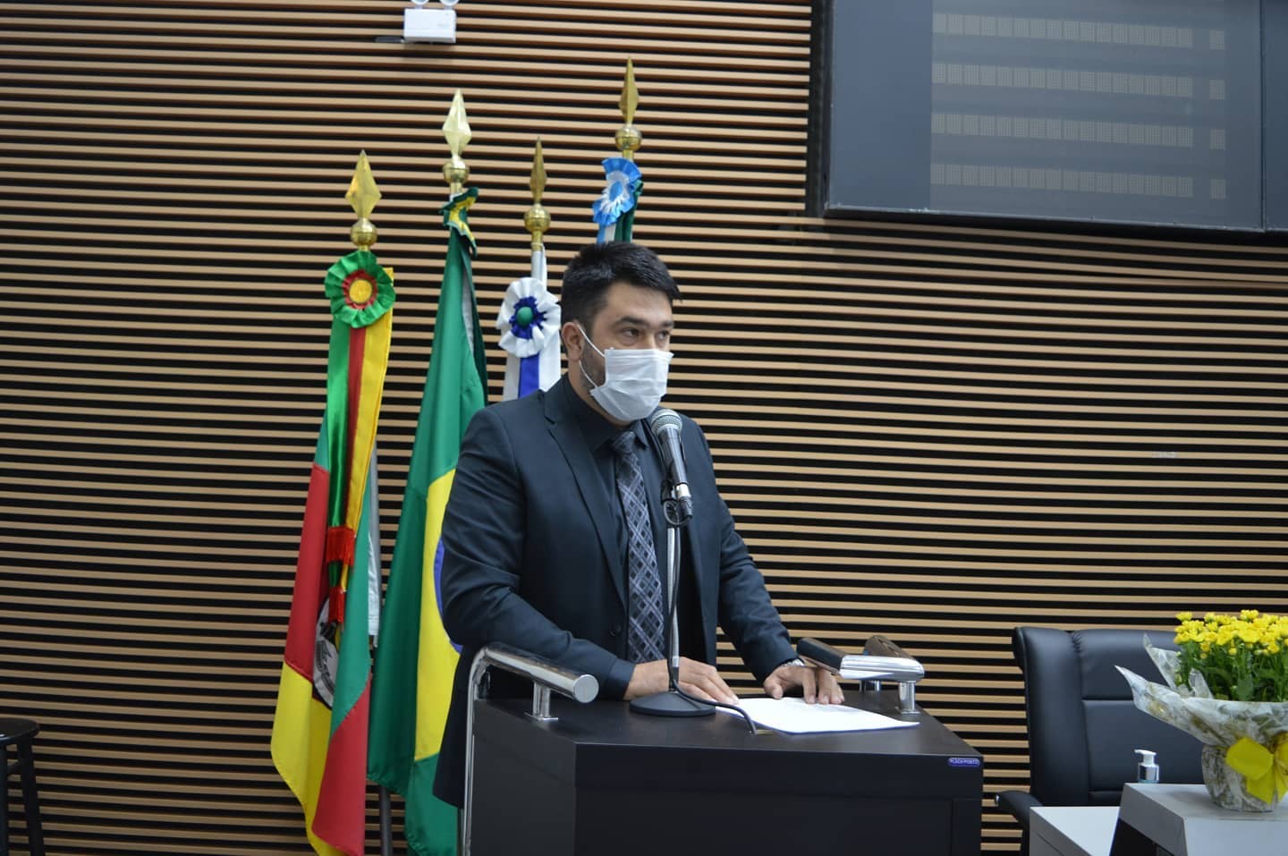 Vereador Luka (MDB) é eleito presidente da 'CPI da Moradia'