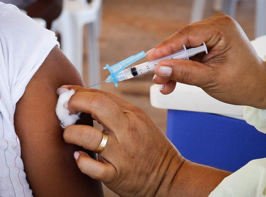 Veja o cronograma de vacinação desta semana contra a Covid-19 em Rio Grande