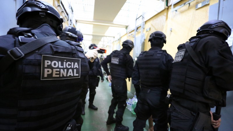 Porto Alegre: com 25 mortes violentas em 2022, lideranças de facções são transferidas para a PASC