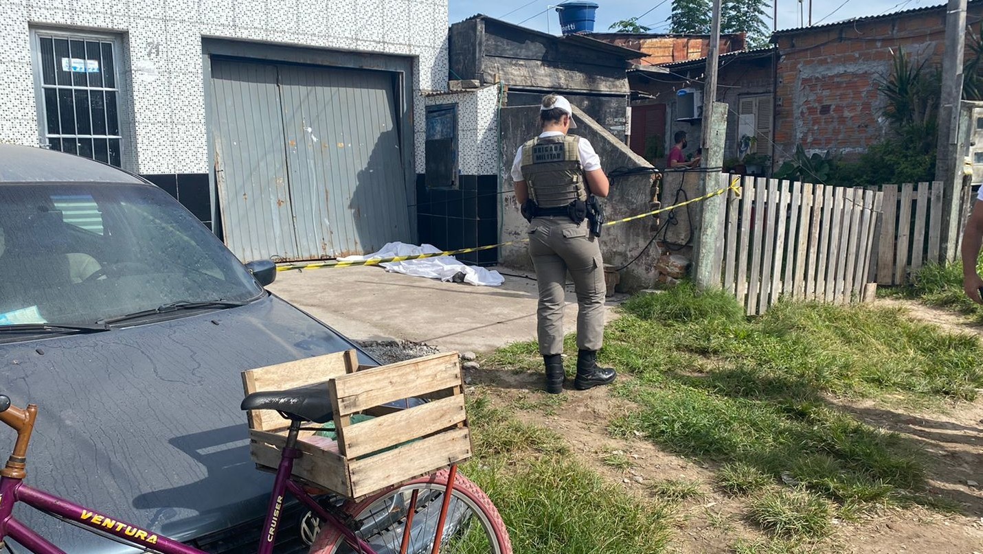 URGENTE: Jovem de 17 anos é executado com 20 tiros no bairro Rural, em Rio Grande