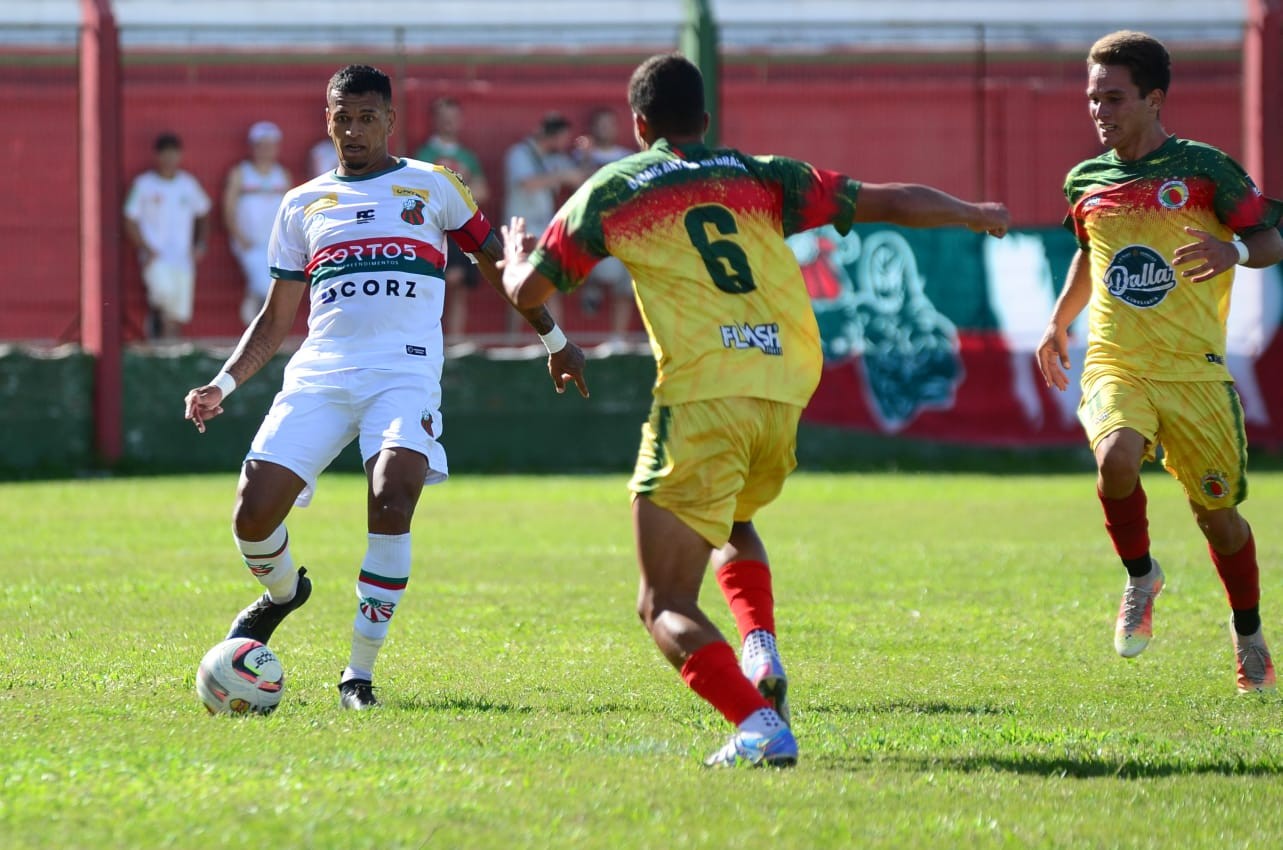 Amistoso entre SC São Paulo e SC Rio Grande é interrompido após membros da torcida do Leão agredirem equipe do Vovô