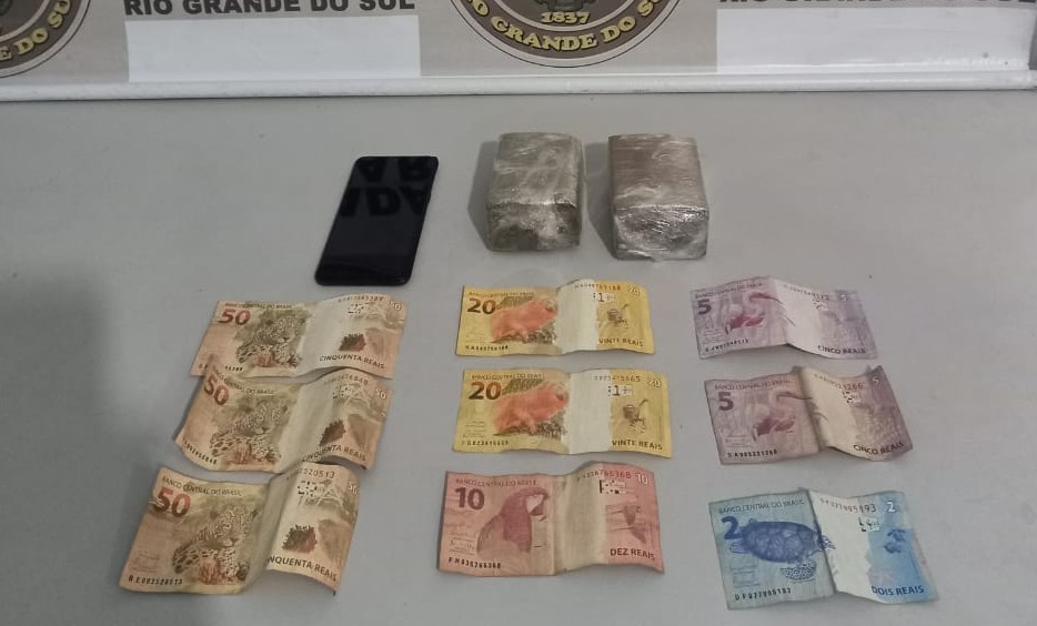 Homem é preso com cerca de 500g de maconha no Parque Coelho, em Rio Grande