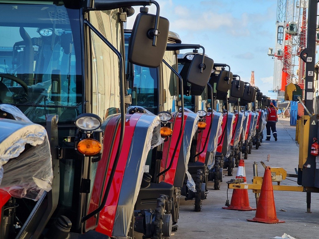Movimentação de carros, tratores e ônibus no primeiro trimestre de 2022 supera o do ano passado no Porto de Rio Grande