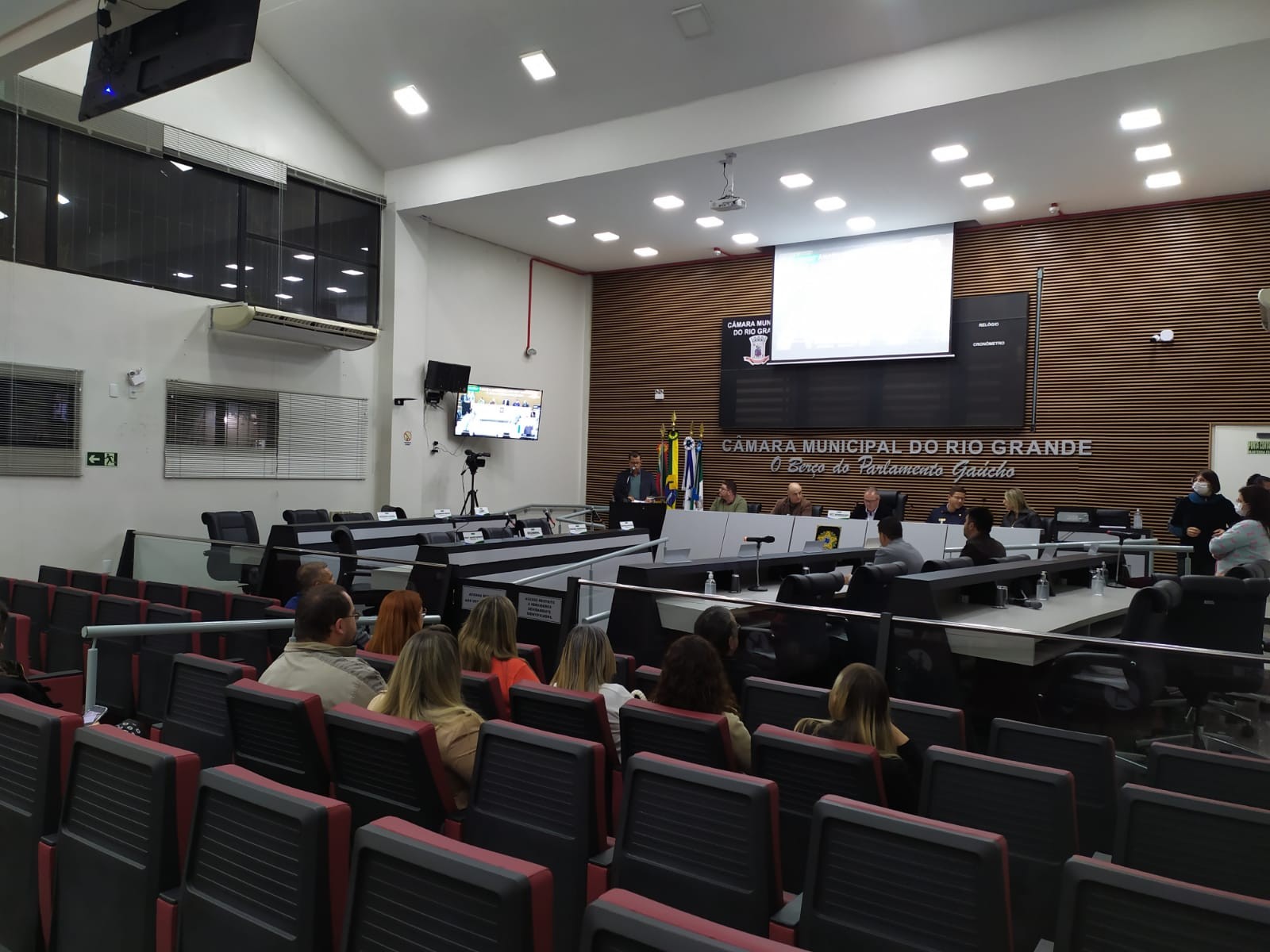 Prefeitura solicita autorização para contratar empréstimo de R$ 23 milhões que serão utilizados na iluminação pública