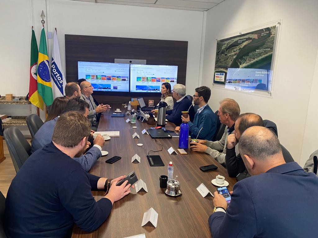 Executivos da Enerfin do Brasil visitam a Portos RS e conhecem a infraestrutura do complexo portuário
