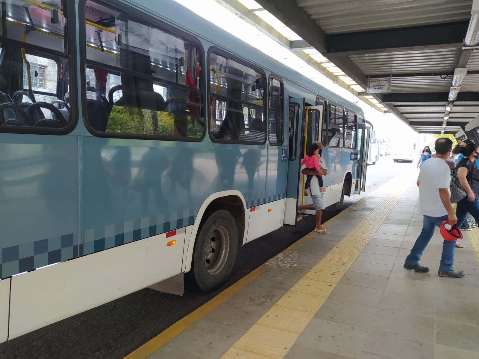 Prefeitura sinaliza possíveis atrasos no transporte coletivo e divulga site para conferir itinerários