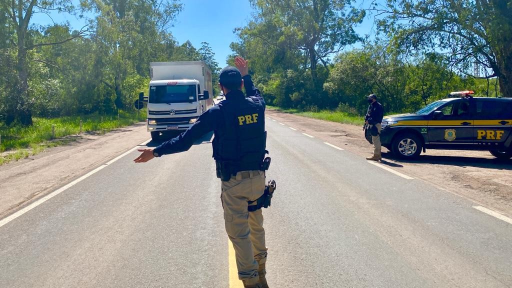 PRF encerra Operação Semana Santa 2022 com menos mortos e feridos nas rodovias federais gaúchas