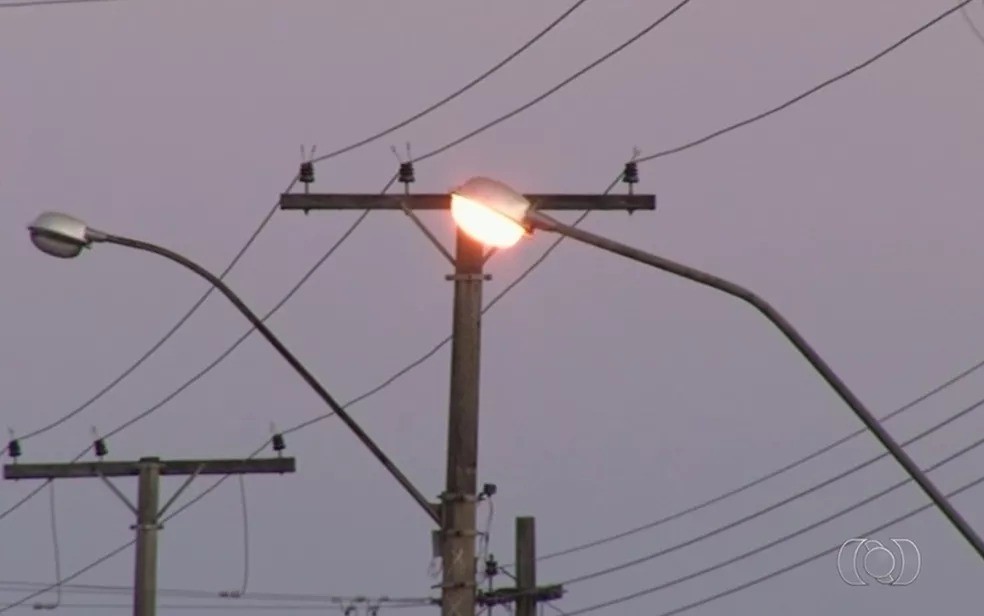 Instalação do novo sistema de iluminação com lâmpadas de LED em Rio Grande deve iniciar em setembro