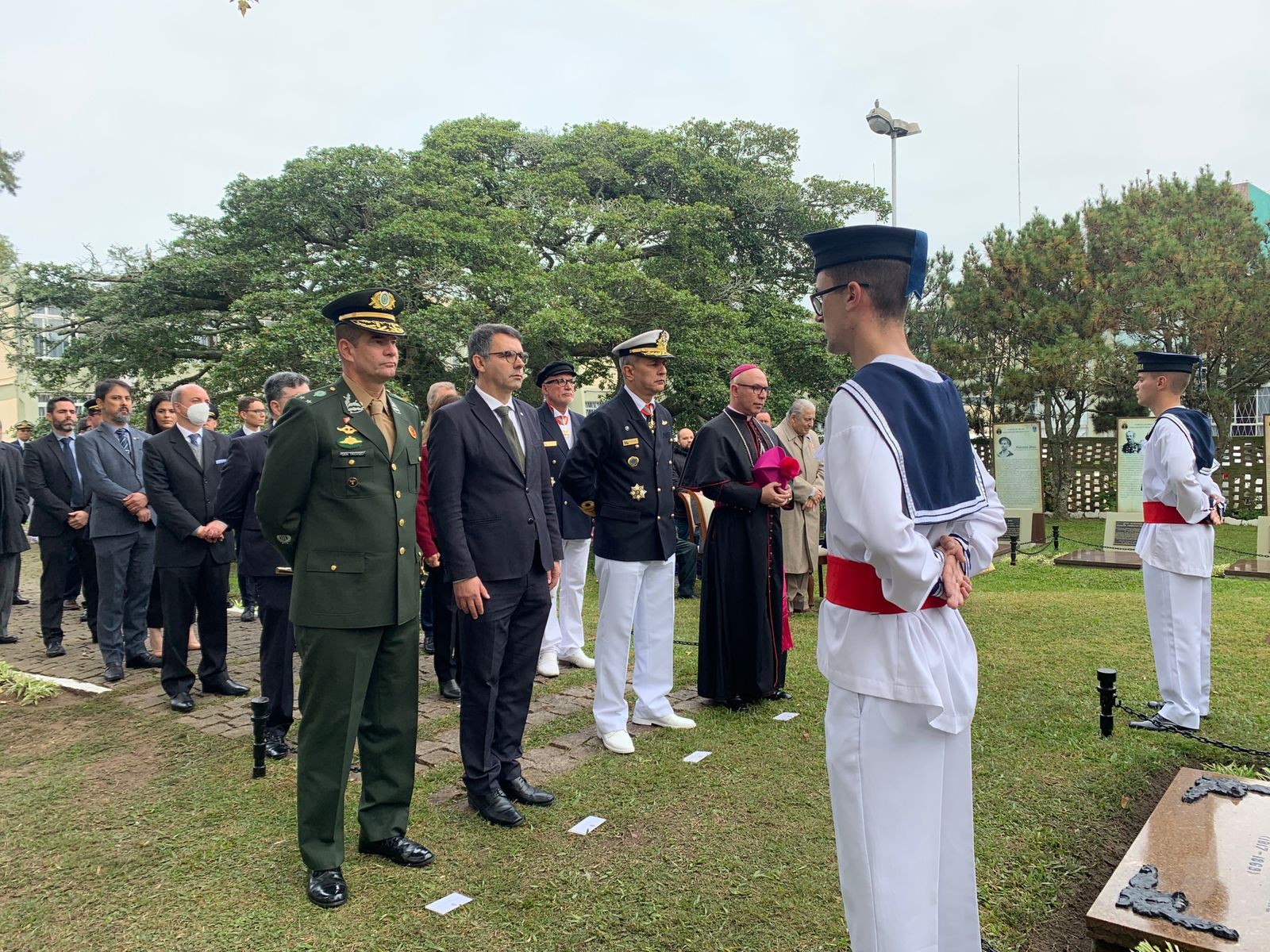 Bispo Dom Ricardo Hoepers e outros nomes são homenageados no 5º Distrito Naval 