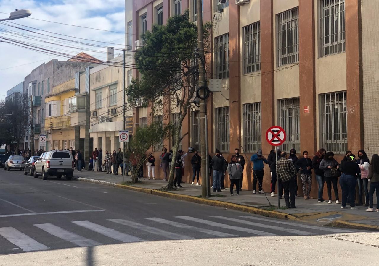 Agência do Sine suspende atividades após funcionário testar positivo para Covid-19