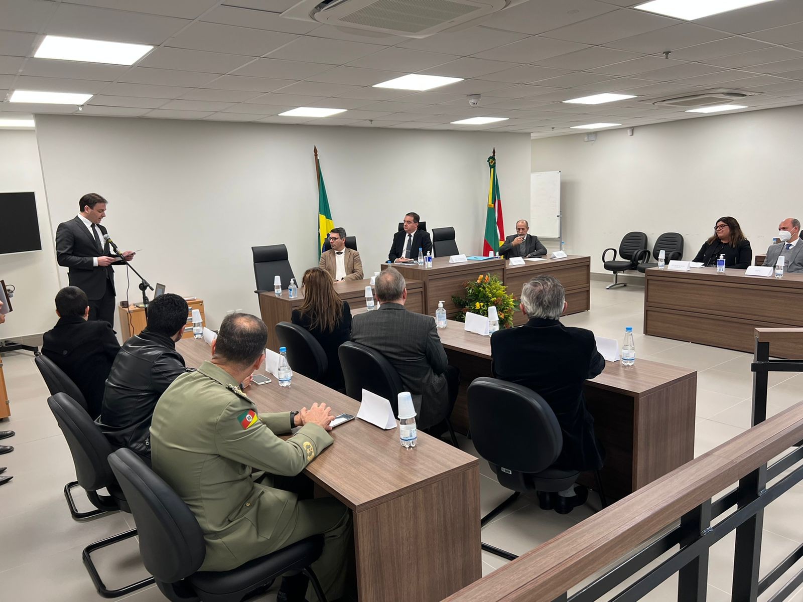 Em primeira cerimônia de posse no novo prédio, Foro da Comarca de Rio Grande conta com novo diretor