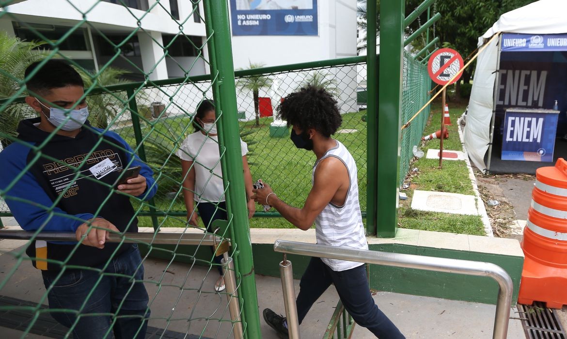 Termina neste sábado (21) o prazo de inscrição para o Enem 2022