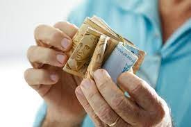 Câmara aprova MP que instituiu o valor do salário mínimo em R$ 1.212