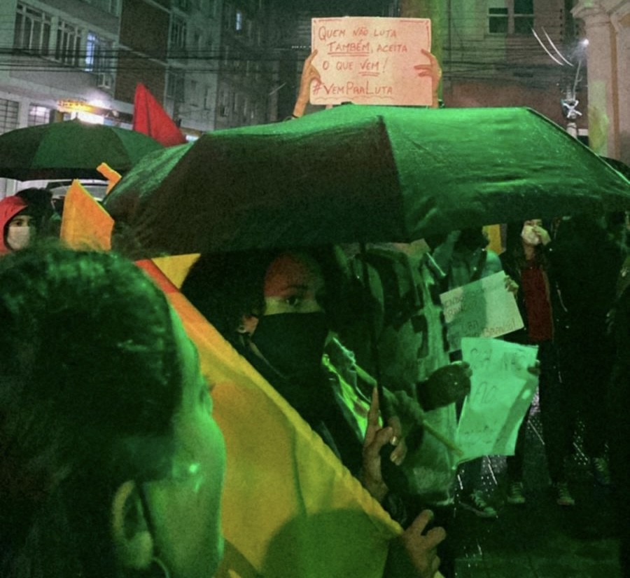 Estudantes realizam manifestação cobrando melhora no transporte coletivo de RG