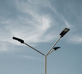Sistema de iluminação de LED deve ser totalmente instalado até março de 2023