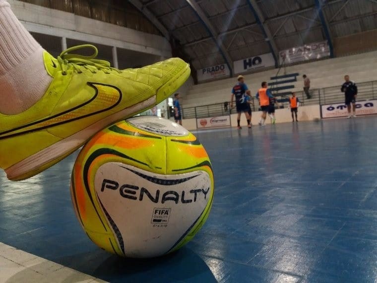 Sábado (9) terá Riograndense e URF em quadra pelas Séries Ouro e Bronze de futsal