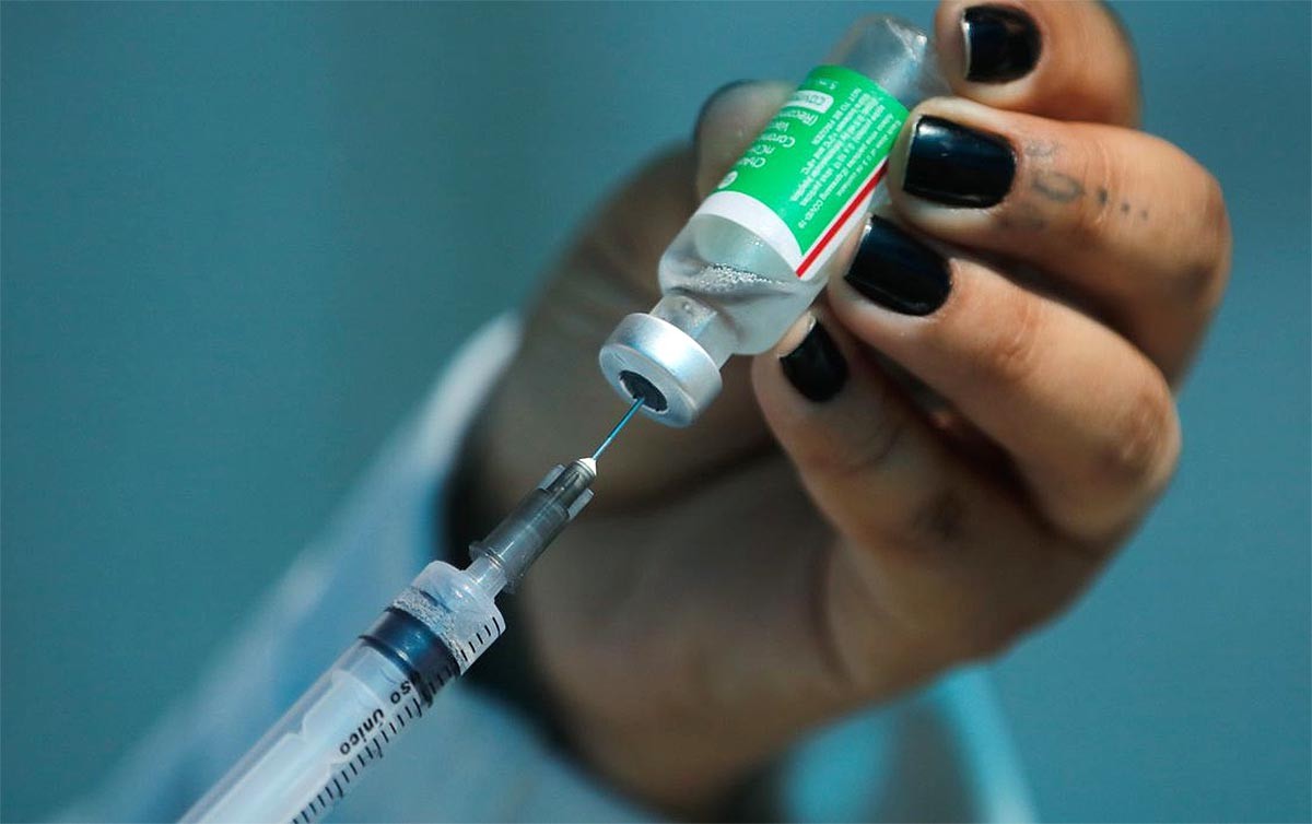 Quarta dose da vacina contra a Covid-19 já está disponível em Rio Grande para pessoas acima de 40 anos