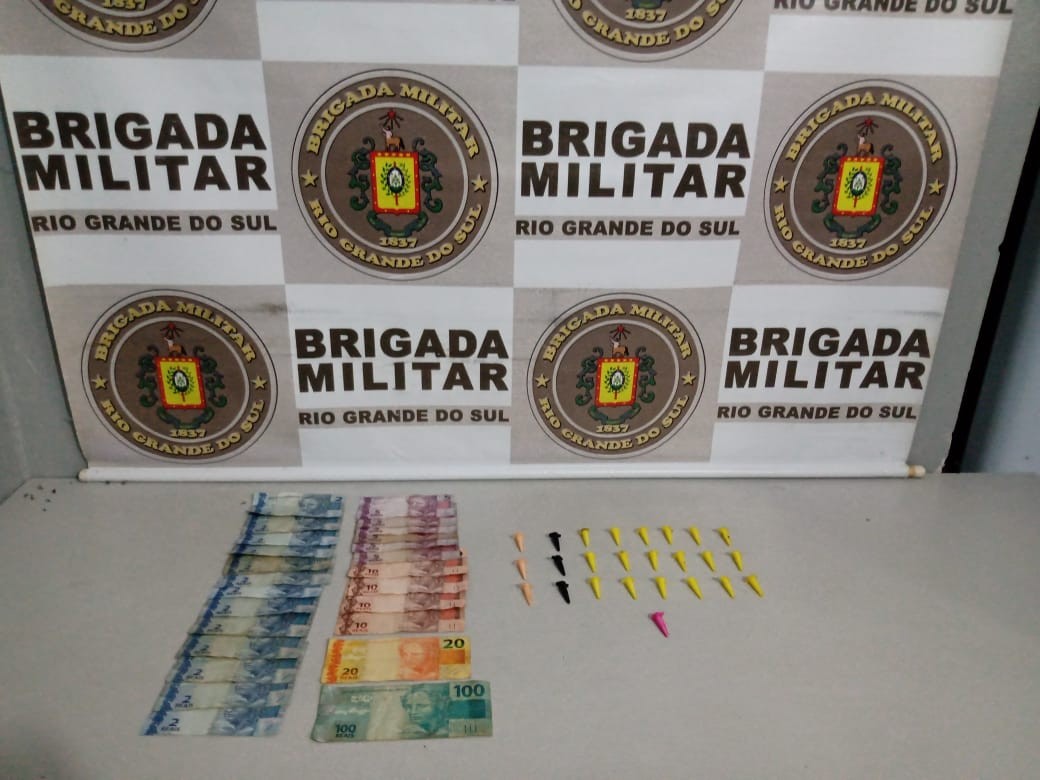 Mulher é presa com cocaína no bairro São Miguel, em Rio Grande