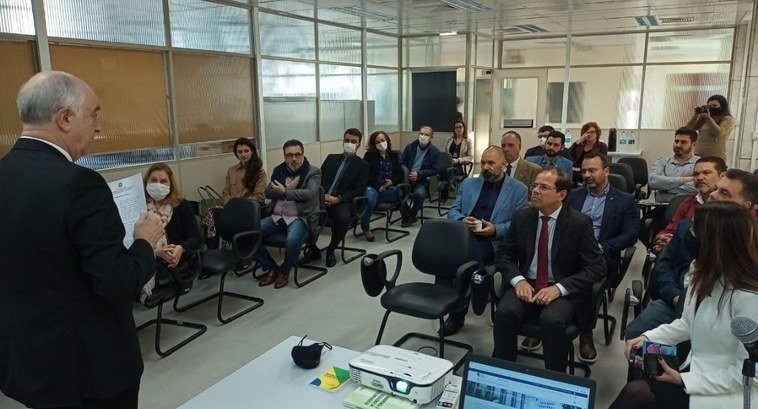 Justiça Eleitoral do RS firma acordo com partidos para conter a desinformação nas eleições 