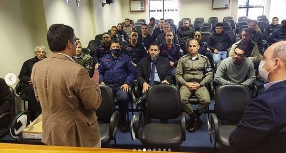 Promotoria de Justiça de Rio Grande promove a doação de cinco tablets ao Município