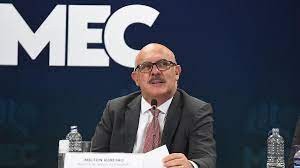 Polícia Federal prende ex-ministro da Educação Milton Ribeiro	