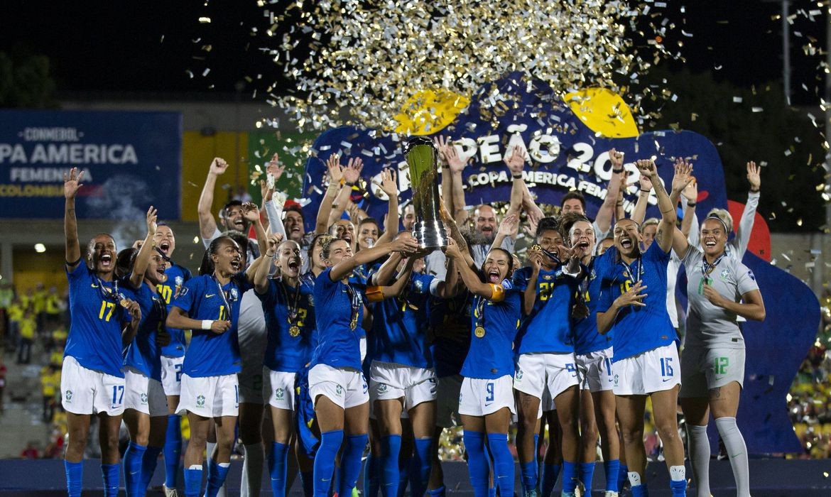Seleção feminina de futebol vence a Copa América com 100% de aproveitamento