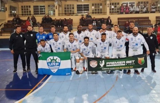 URF vence fora de casa e garante vaga no mata-mata da Série Bronze de futsal 