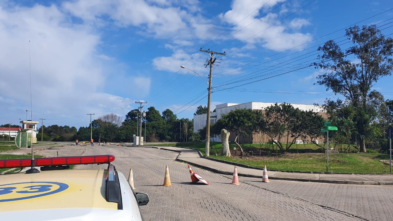 Com início das obras, ônibus já estão com itinerários alternativos dentro da Furg 