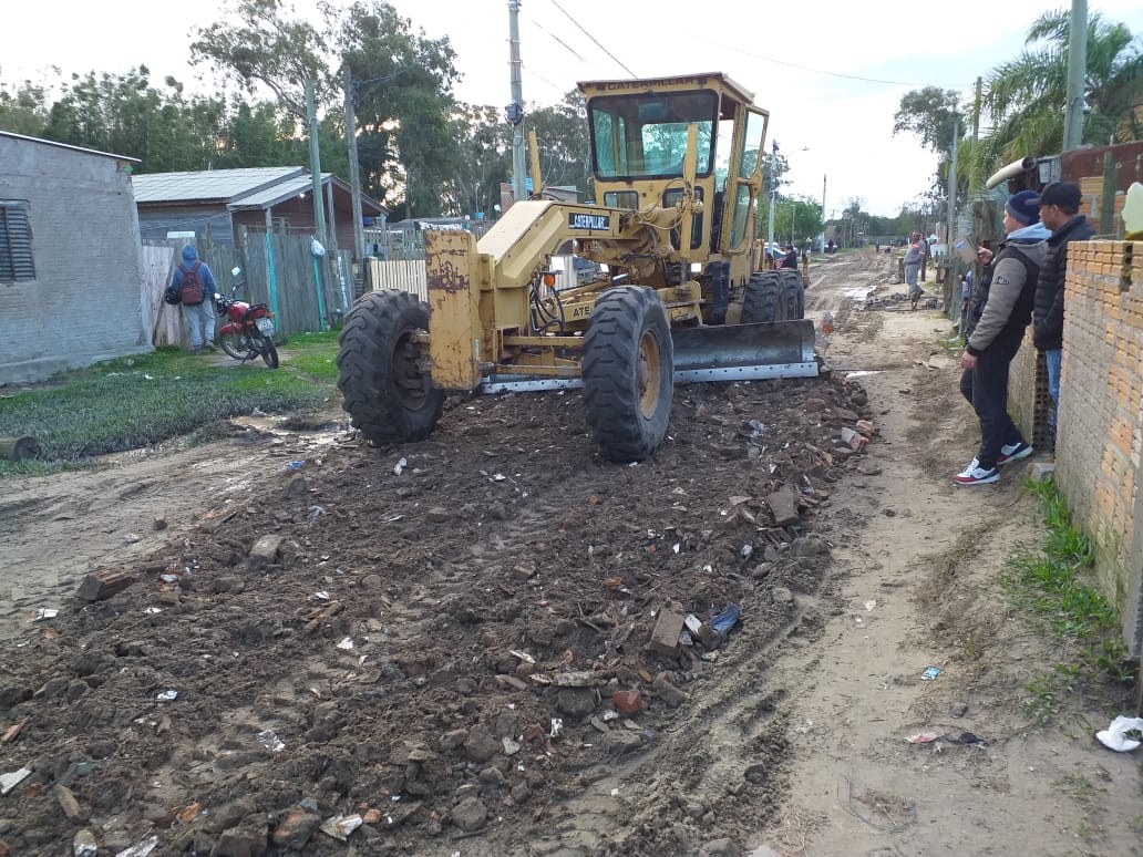 Estradas das zonas rural e urbana de Rio Grande passam por manutenção após chuvas