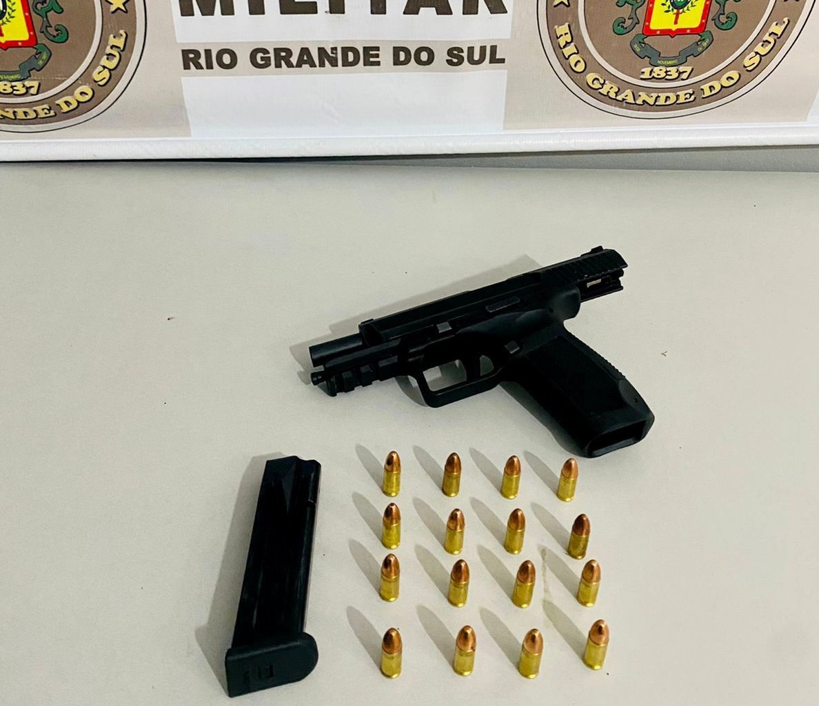 Homem é preso por porte ilegal de arma de fogo no bairro Rural, em Rio Grande